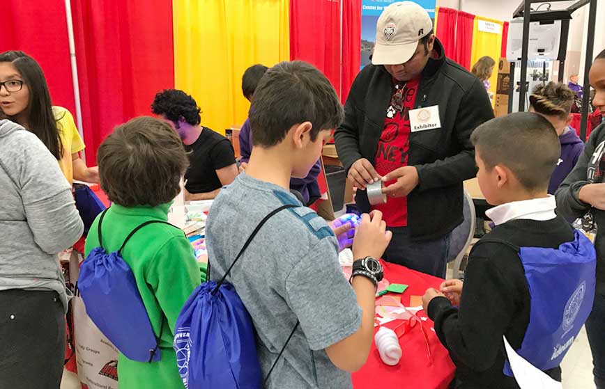 CHTM demonstrates fun with lighting science to kids at the Discovery Festival